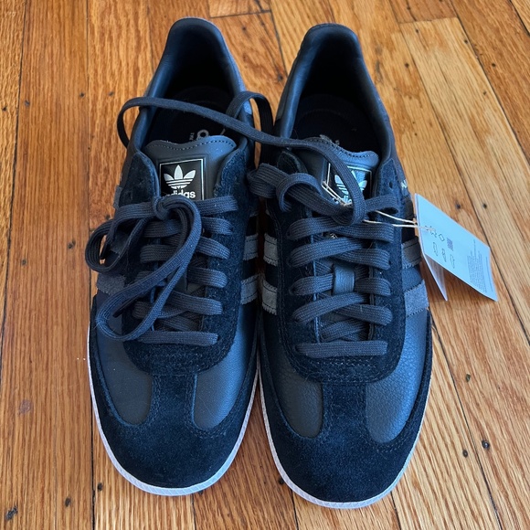 NIB Adidas Samba ADV “CARBON” W7.5 Black Carbon Silver IG7572 *Limited Release* - Picture 3 of 10